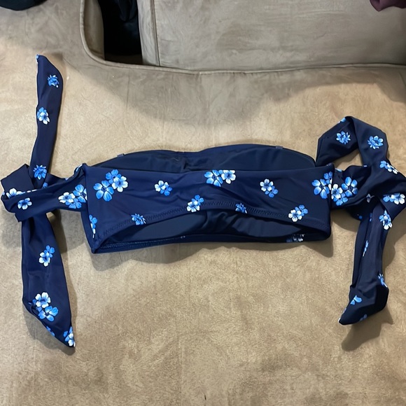 Aerie Bandeau Style Bikini Top - Picture 3 of 3